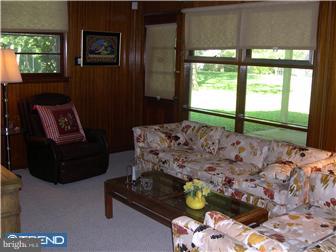 1136 Oliver Road Huntingdon Valley, PA 19006 - Photo 7 of 12 Family Room
