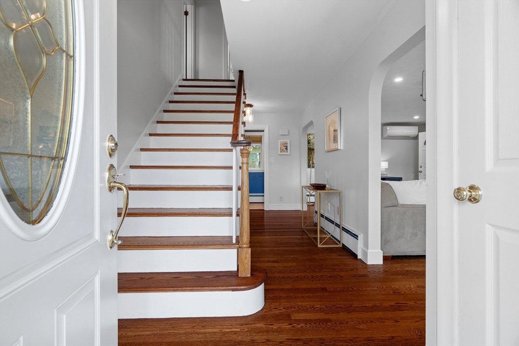 25 Cambridge Road Woburn, MA 01801 - Photo 3 of 29 Gallery Image 3