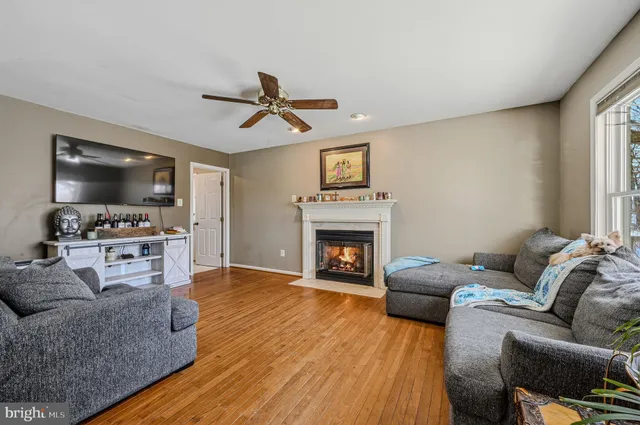 $615,000 | 5 Roosevelt Way, Avondale, PA 19311