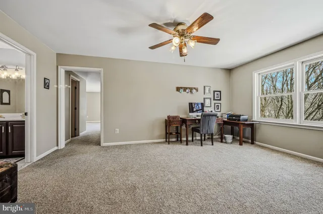 $615,000 | 5 Roosevelt Way, Avondale, PA 19311