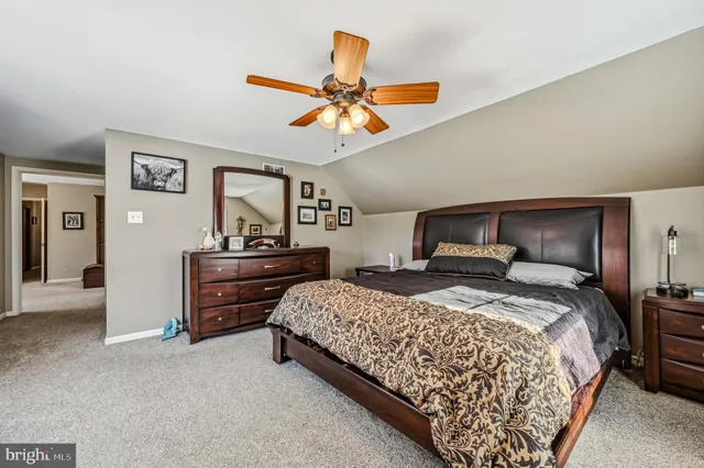 $615,000 | 5 Roosevelt Way, Avondale, PA 19311