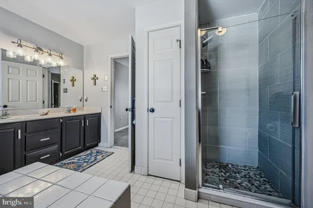 $615,000 | 5 Roosevelt Way, Avondale, PA 19311