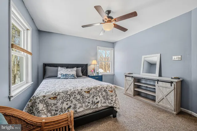 $615,000 | 5 Roosevelt Way, Avondale, PA 19311