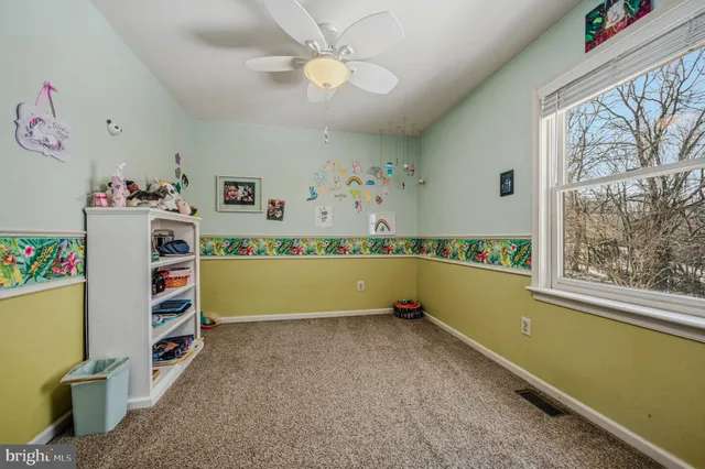 $615,000 | 5 Roosevelt Way, Avondale, PA 19311