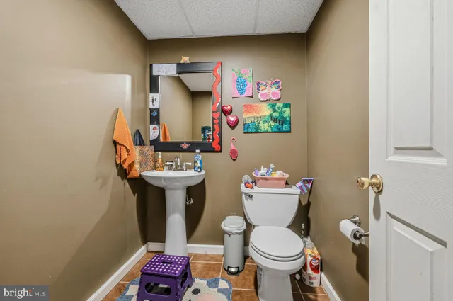 $615,000 | 5 Roosevelt Way, Avondale, PA 19311