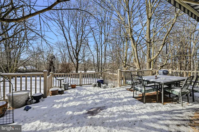 $615,000 | 5 Roosevelt Way, Avondale, PA 19311