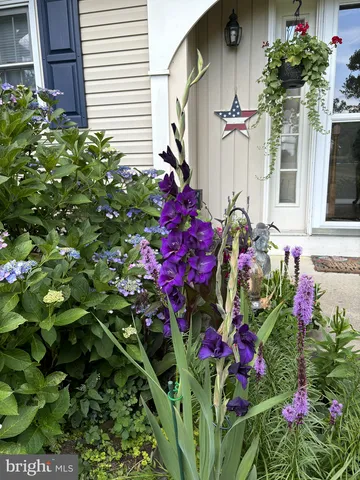 $615,000 | 5 Roosevelt Way, Avondale, PA 19311