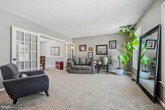 $615,000 | 5 Roosevelt Way, Avondale, PA 19311