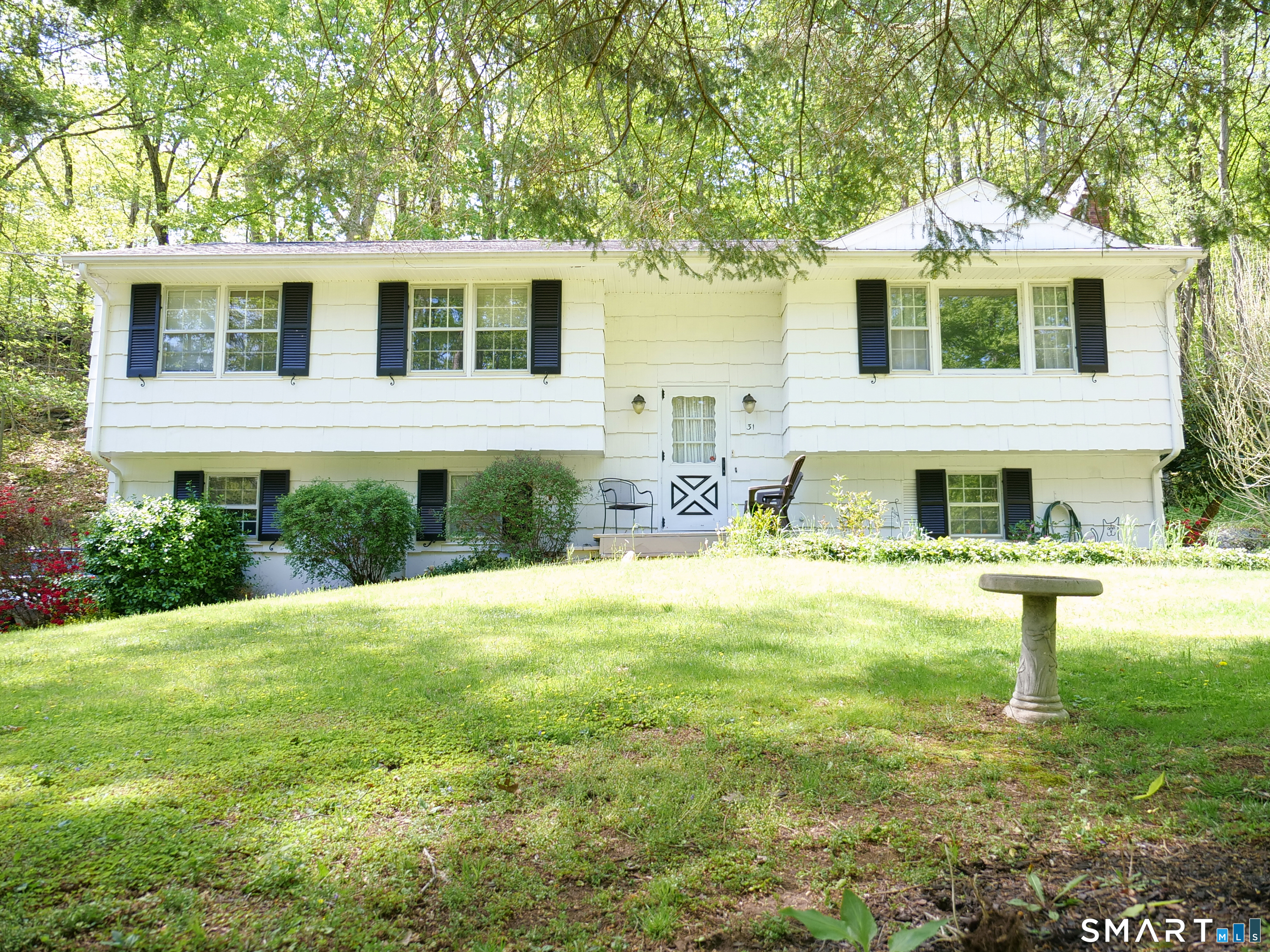 31 Longview Drive Ridgefield, CT 06877 - Photo 1 of 40