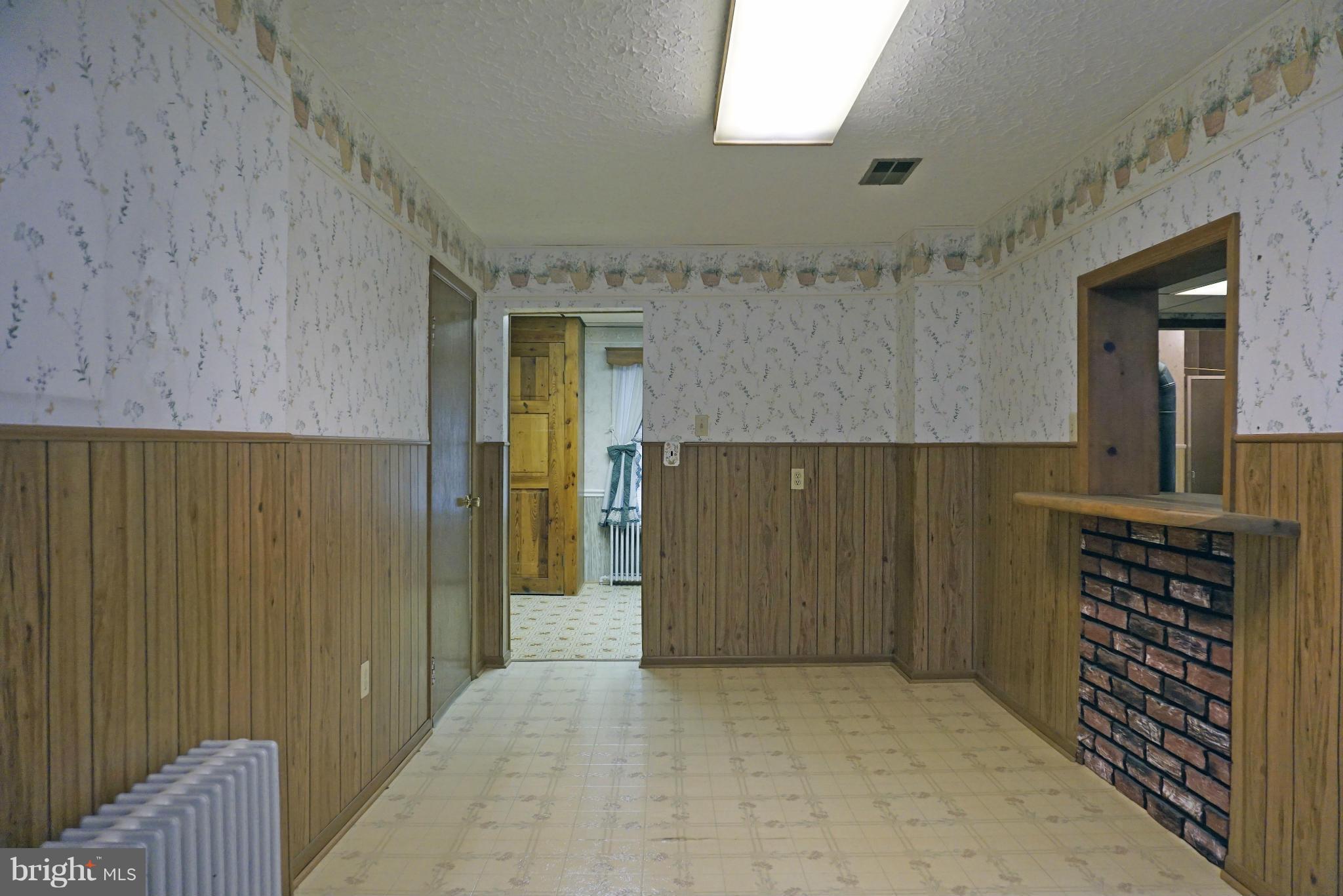 324 Bufflick Road Winchester, VA 22602 - Photo 9 of 29 Dining Room