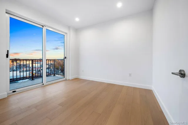 $869,700 | 150-02 Northern Boulevard, Unit 6A | Murray Hill - Flushing