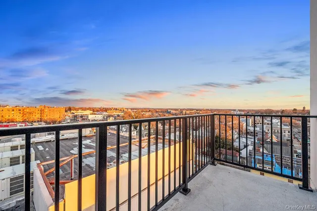 $869,700 | 150-02 Northern Boulevard, Unit 6A | Murray Hill - Flushing