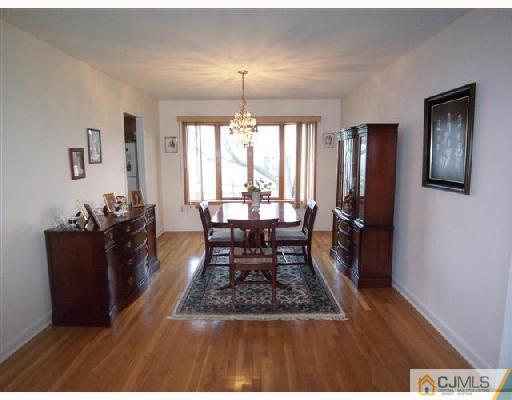 54 Jeffery Road Colonia, NJ 07067 - Photo 3 of 10 Gallery Image 3