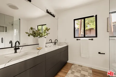 $1,695,000 | 5931 Abernathy Drive, Los Angeles, CA 90045