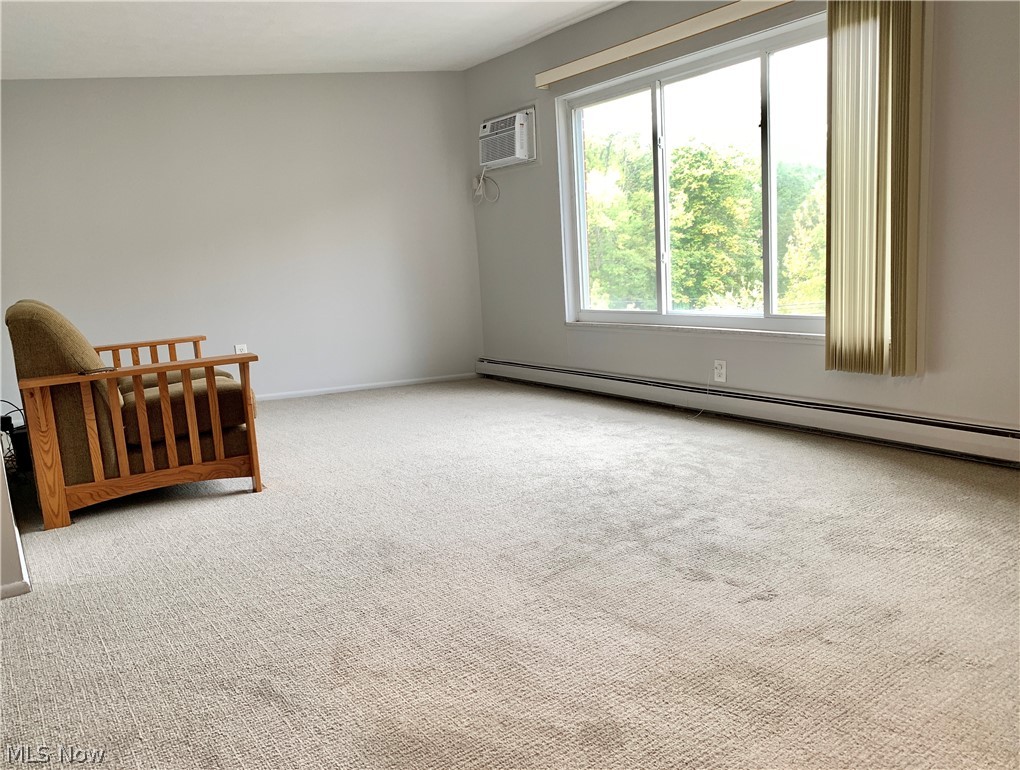 355 Solon Road, Unit 314 Chagrin Falls, OH 44022 - Photo 8 of 13 Spacious Great Room with Picture Window.