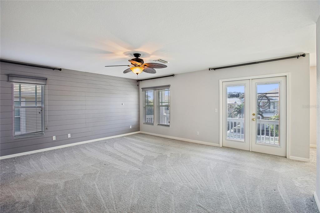 270 Cleveland Avenue Southwest Largo, FL 33770 - Photo 14 of 35 a view of an empty room with a window