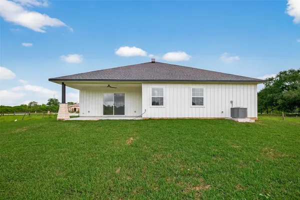 $3,500 | 7717 Prairie Street, Hitchcock, TX 77563