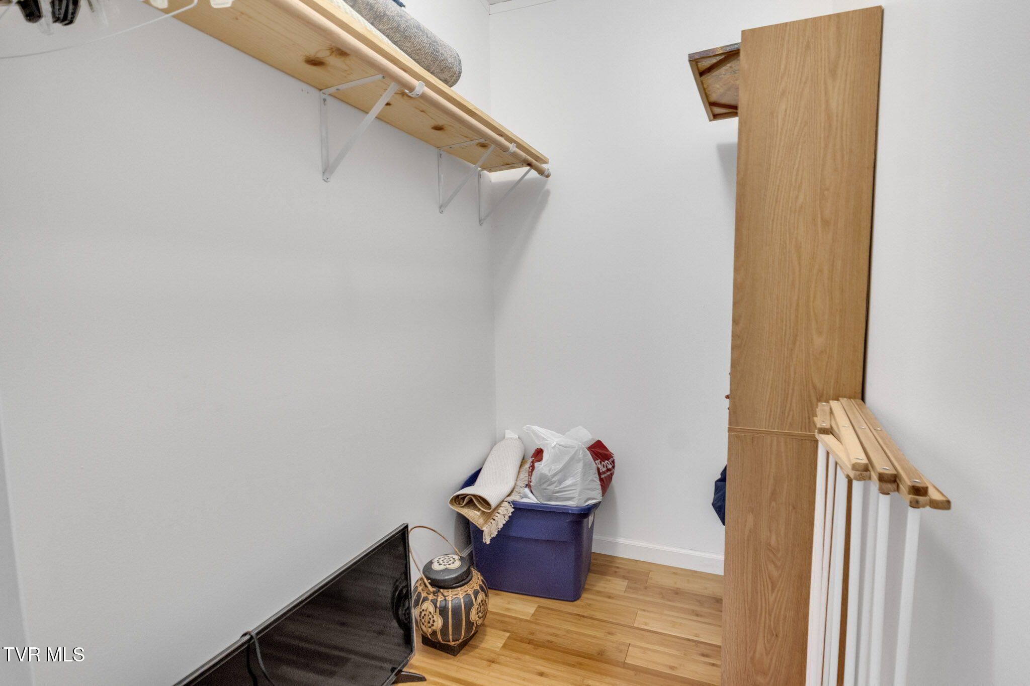 802 Holbert Lane Kodak, TN 37764 - Photo 16 of 35 18-web-or-mls-IMG_1147