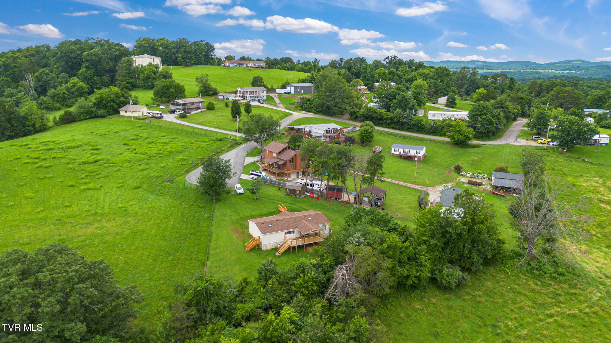 802 Holbert Lane Kodak, TN 37764 - Photo 24 of 35 4-web-or-mls-DJI_0720