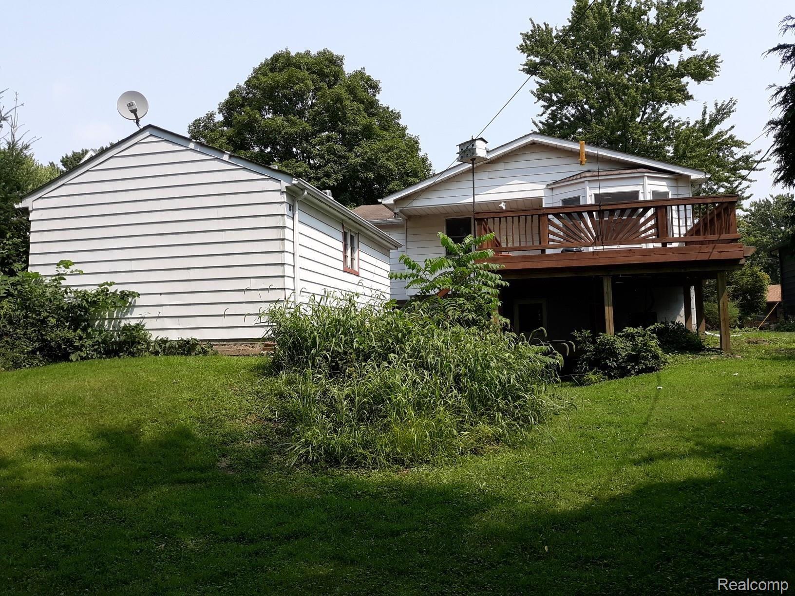 164 Riverside Drive Mount Clemens, MI 48043 - Photo 19 of 23 20210821_132550_resized.jpg