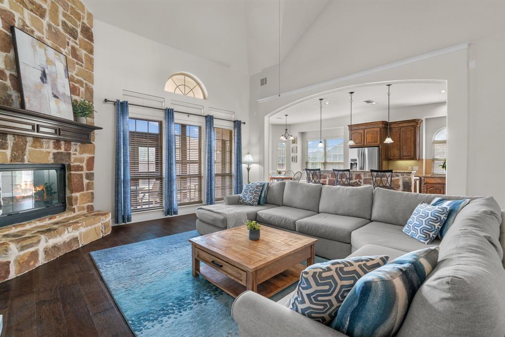 2500 Strathfield Lane Trophy Club, TX 76262 - Photo 6 of 34 Spacious living room