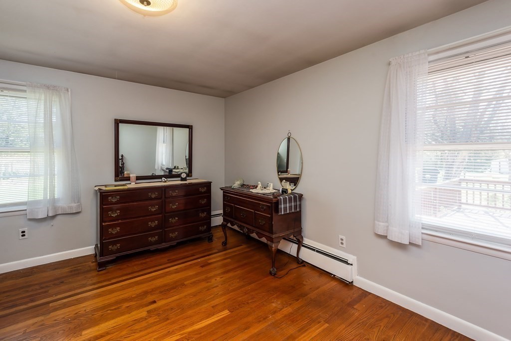 45 Beagle Club Road Attleboro, MA 02703 - Photo 18 of 29 Gallery Image 18