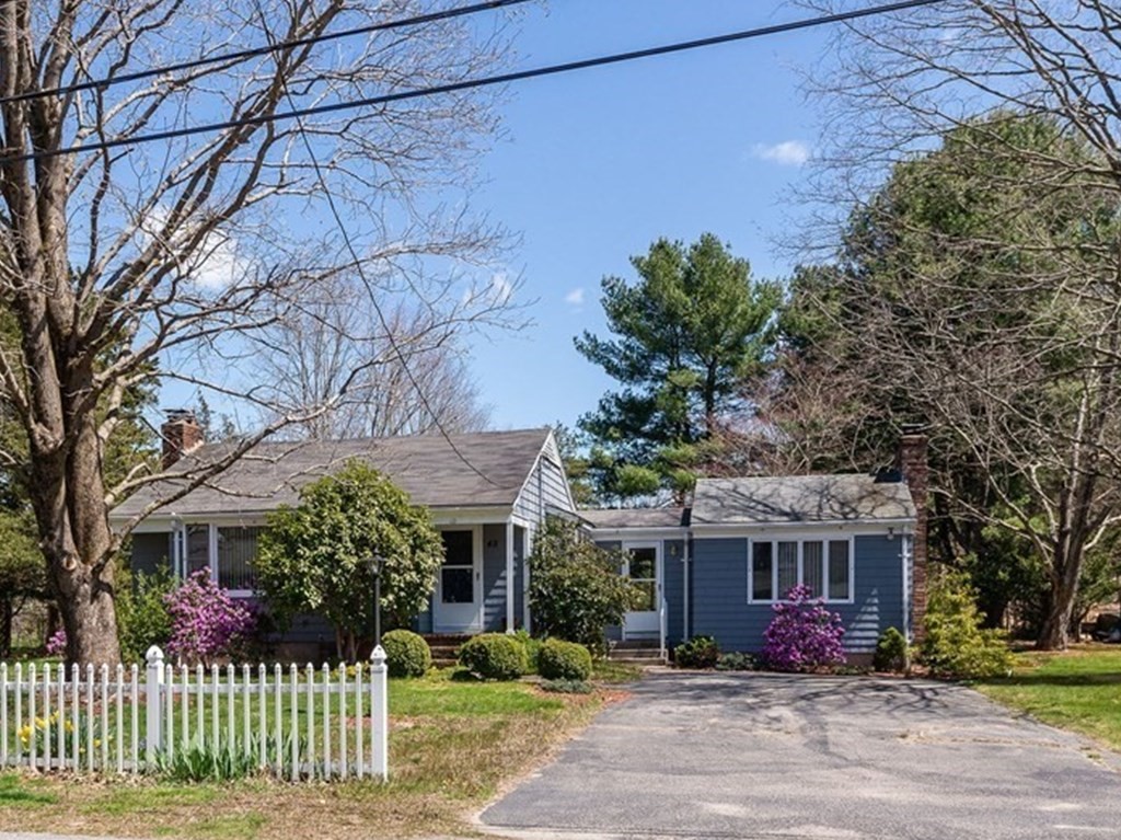 45 Beagle Club Road Attleboro, MA 02703 - Photo 2 of 29 Gallery Image 2