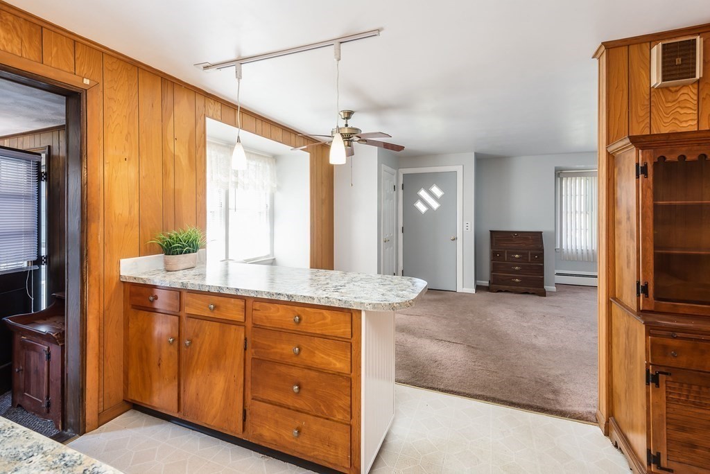 45 Beagle Club Road Attleboro, MA 02703 - Photo 4 of 29 Gallery Image 4
