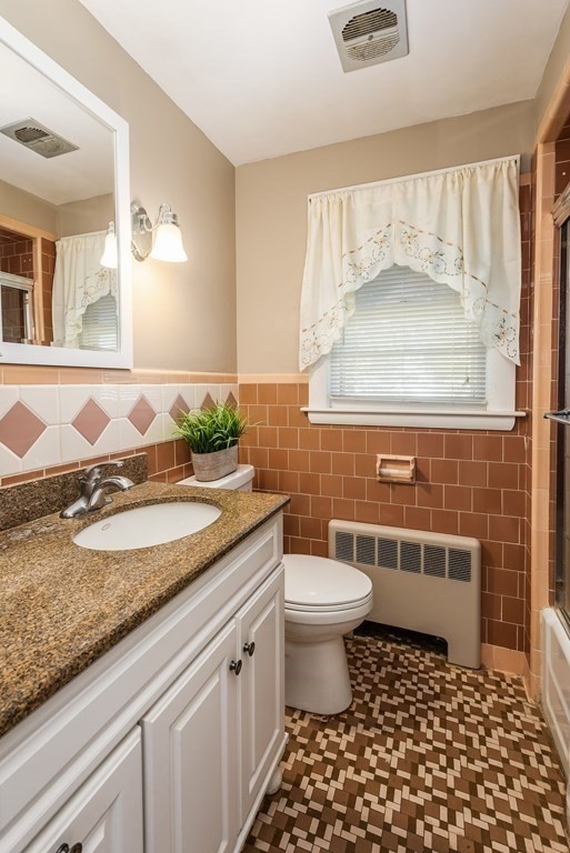 45 Beagle Club Road Attleboro, MA 02703 - Photo 9 of 29 Gallery Image 9