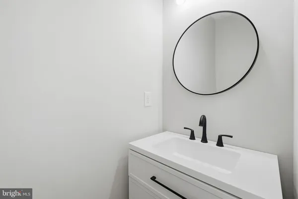 $1,200,000 | 9586 South Pines Road, Warrenton, VA 20186