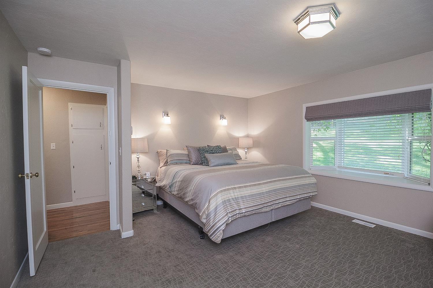 970 Applegate Street Jacksonville, OR 97530 - Photo 11 of 20 Additional Photo
