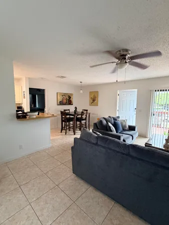 $1,900 | 27 Crossings Circle, Unit H, Boynton Beach, FL 33435
