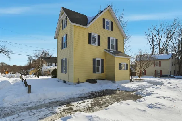 $339,900 | 81 Chestnut Street, West Springfield, MA 01089