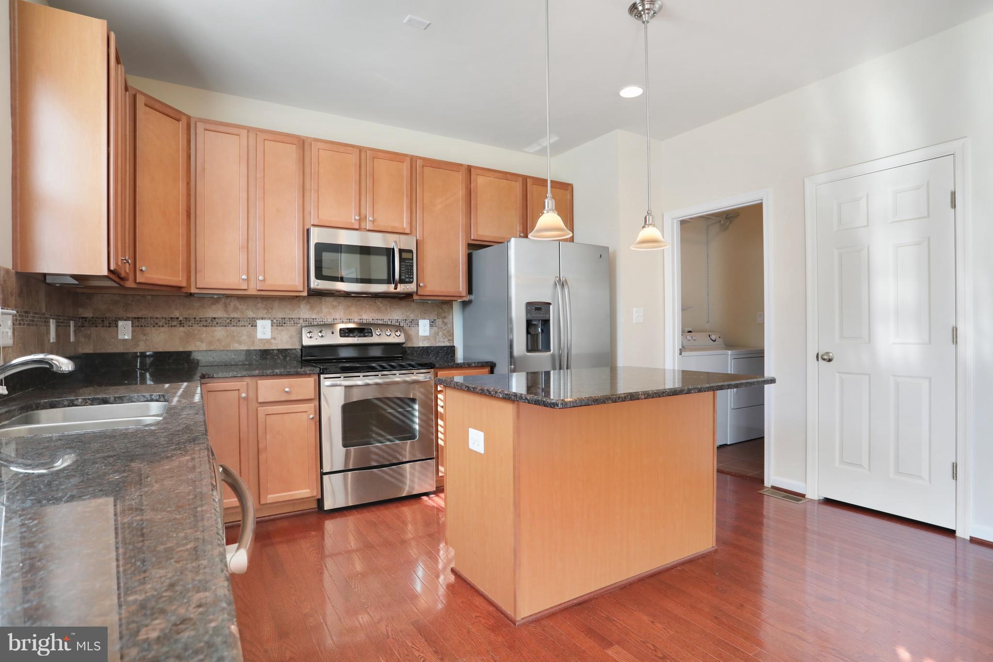 102 Mountain Laurel Boulevard Ranson, WV 25438 - Photo 22 of 36 Kitchen