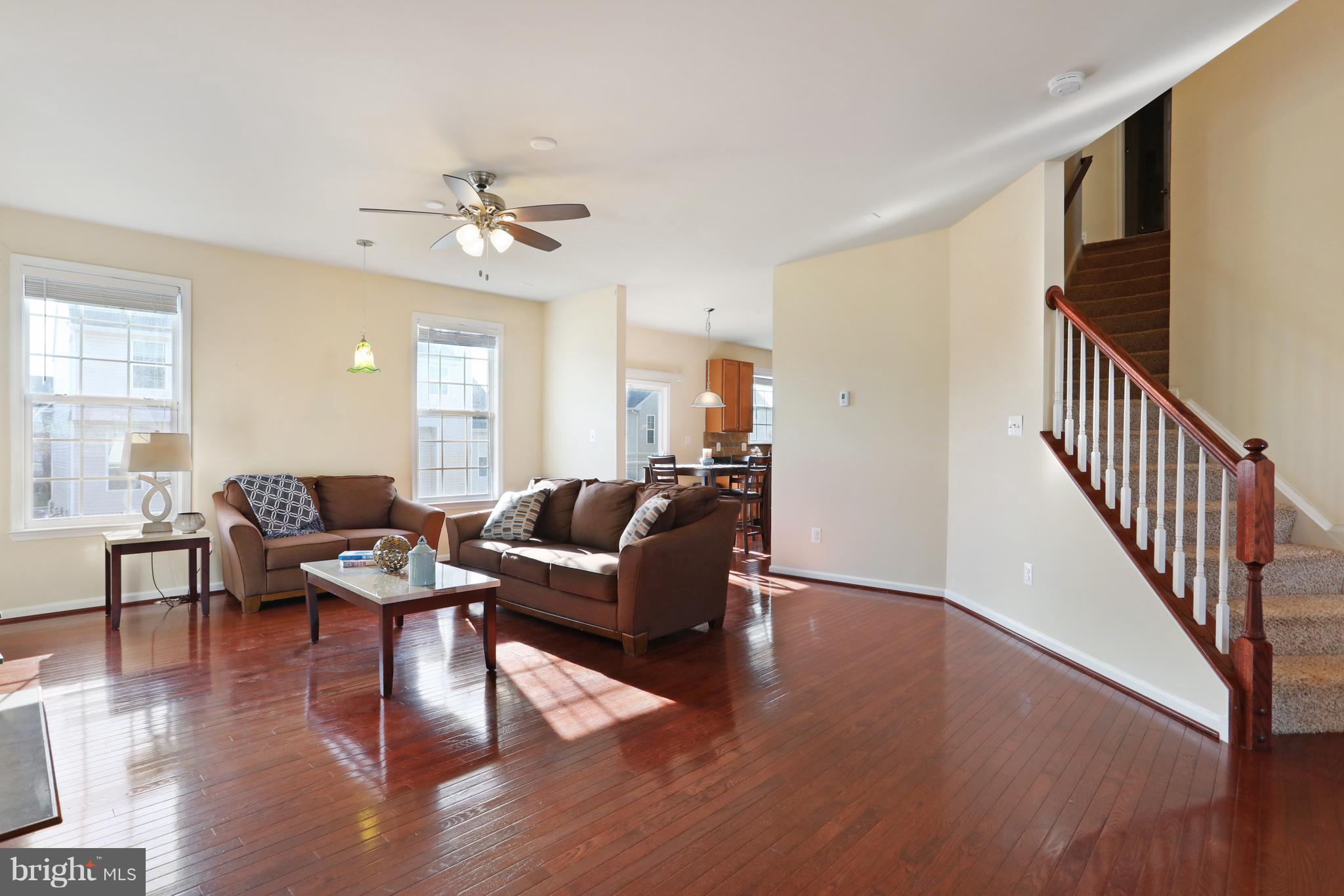 102 Mountain Laurel Boulevard Ranson, WV 25438 - Photo 6 of 36 Living Room