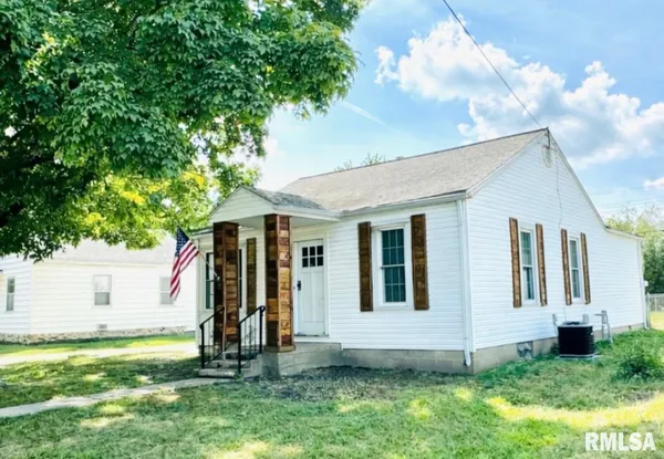 $120,000 | 290 North 11th Avenue, Canton, IL 61520