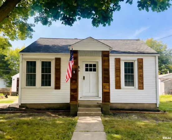 $120,000 | 290 North 11th Avenue, Canton, IL 61520