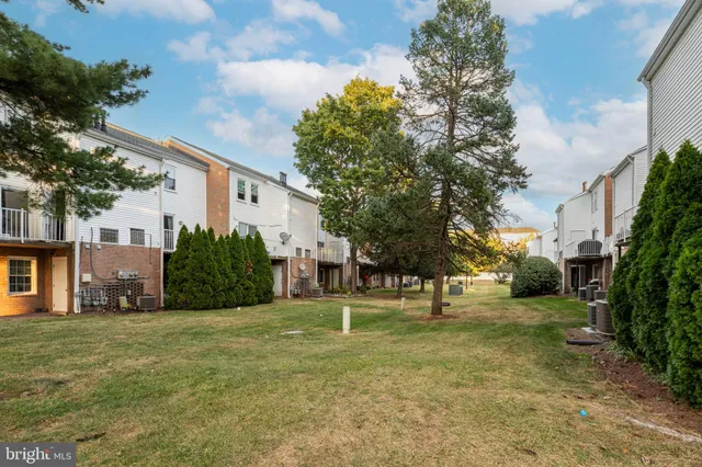 $304,990 | 14369 Saguaro Place, Centreville, VA 20121