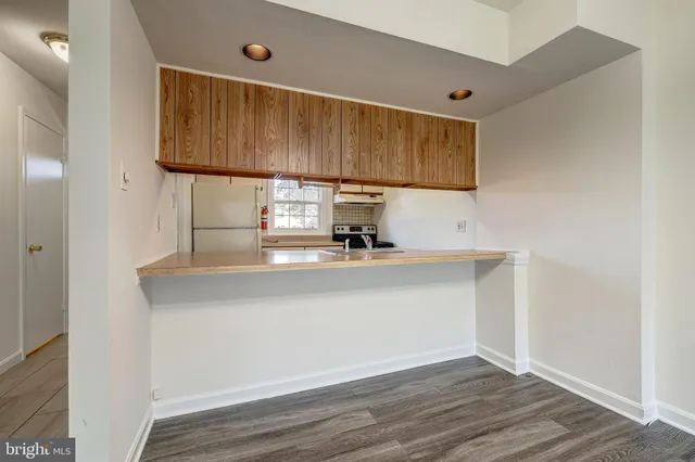 $304,990 | 14369 Saguaro Place, Centreville, VA 20121