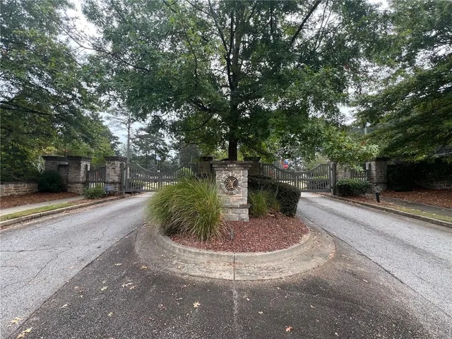 $899,900 | 2307 Treehaven Drive, Snellville, GA 30078