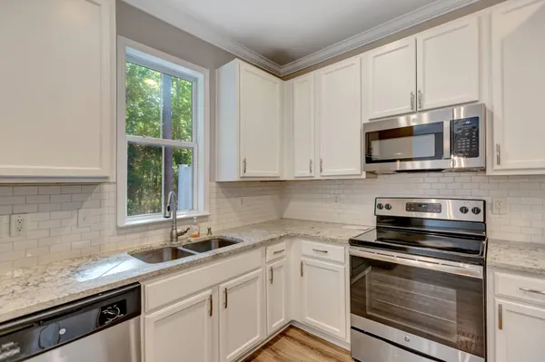 $2,010 | 9620 Scarborough Court, Summerville, SC 29485