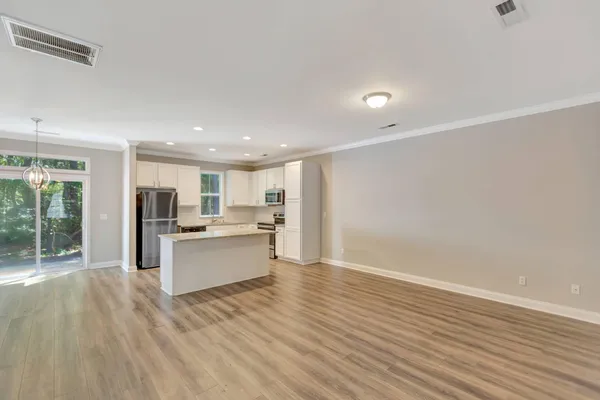 $2,010 | 9620 Scarborough Court, Summerville, SC 29485
