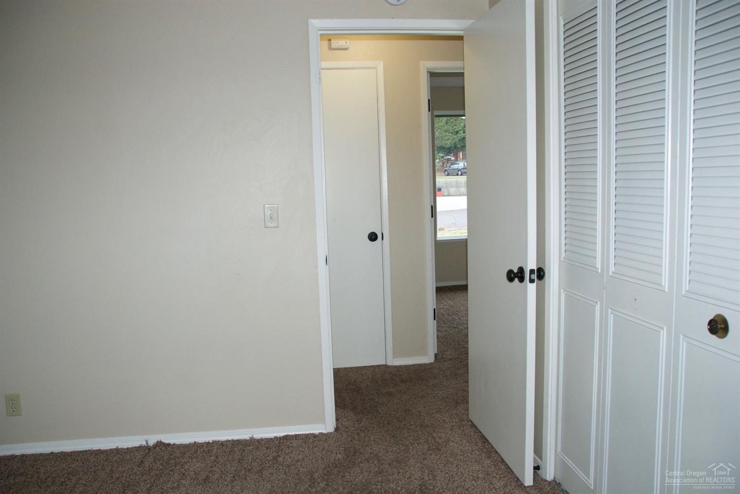 1504 Northeast Shepard Place Bend, OR 97701 - Photo 9 of 11 Additional Photo