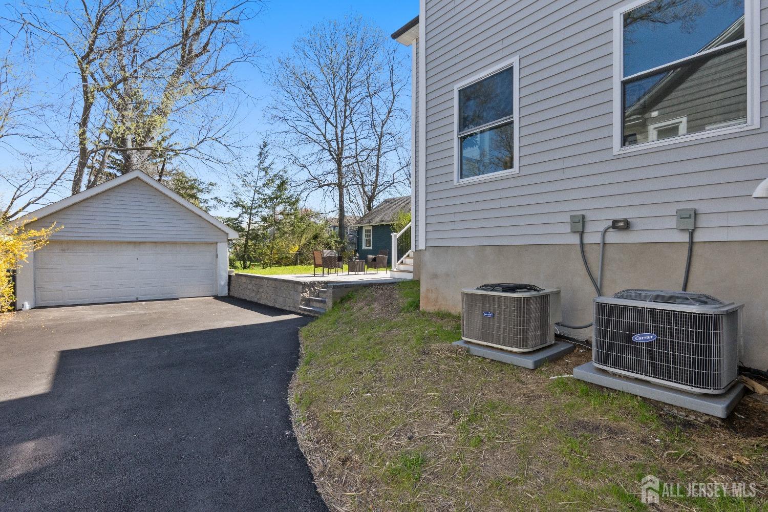 39 South Pierson Road Maplewood, NJ 07040 - Photo 6 of 68