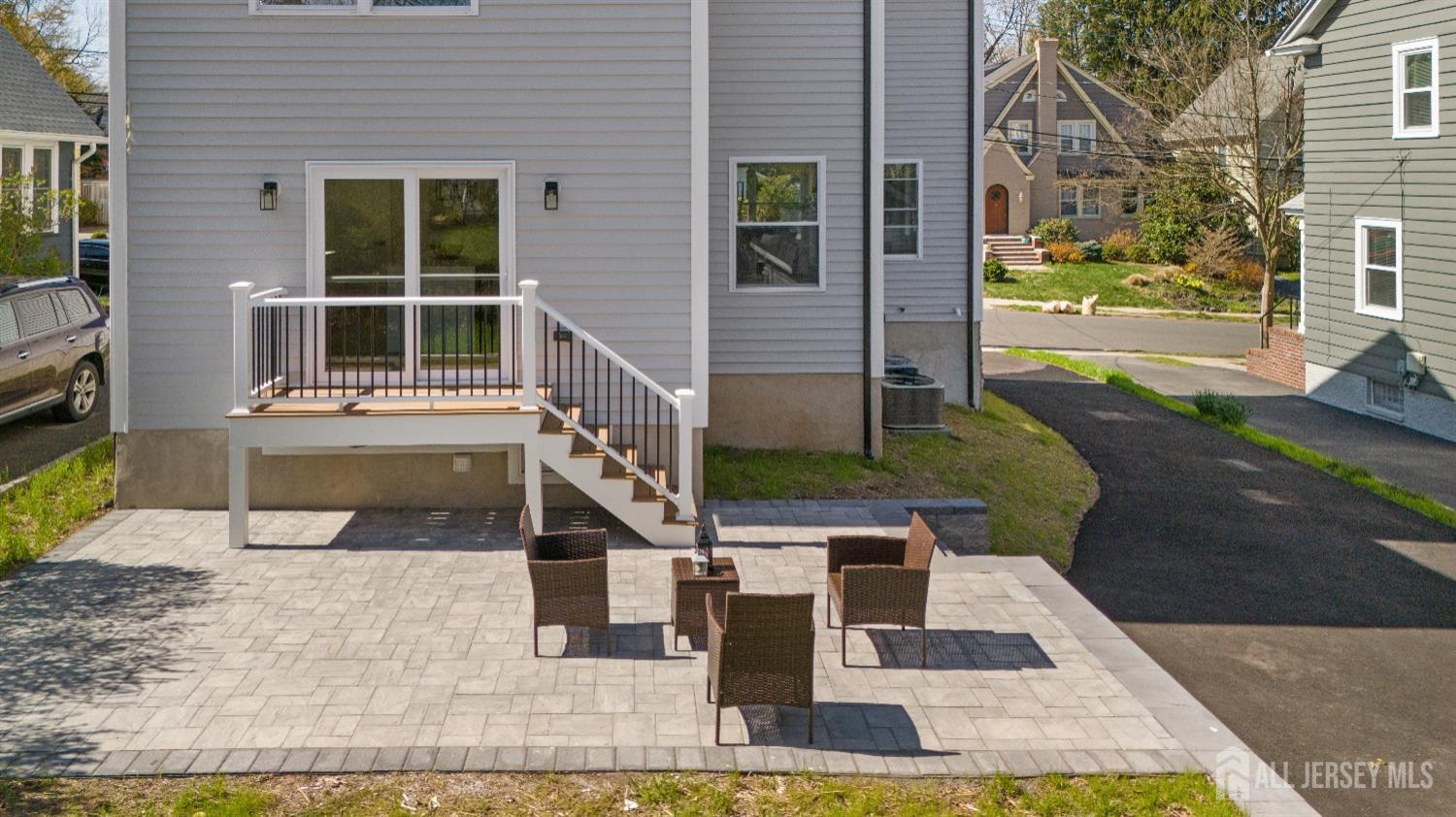 39 South Pierson Road Maplewood, NJ 07040 - Photo 8 of 68