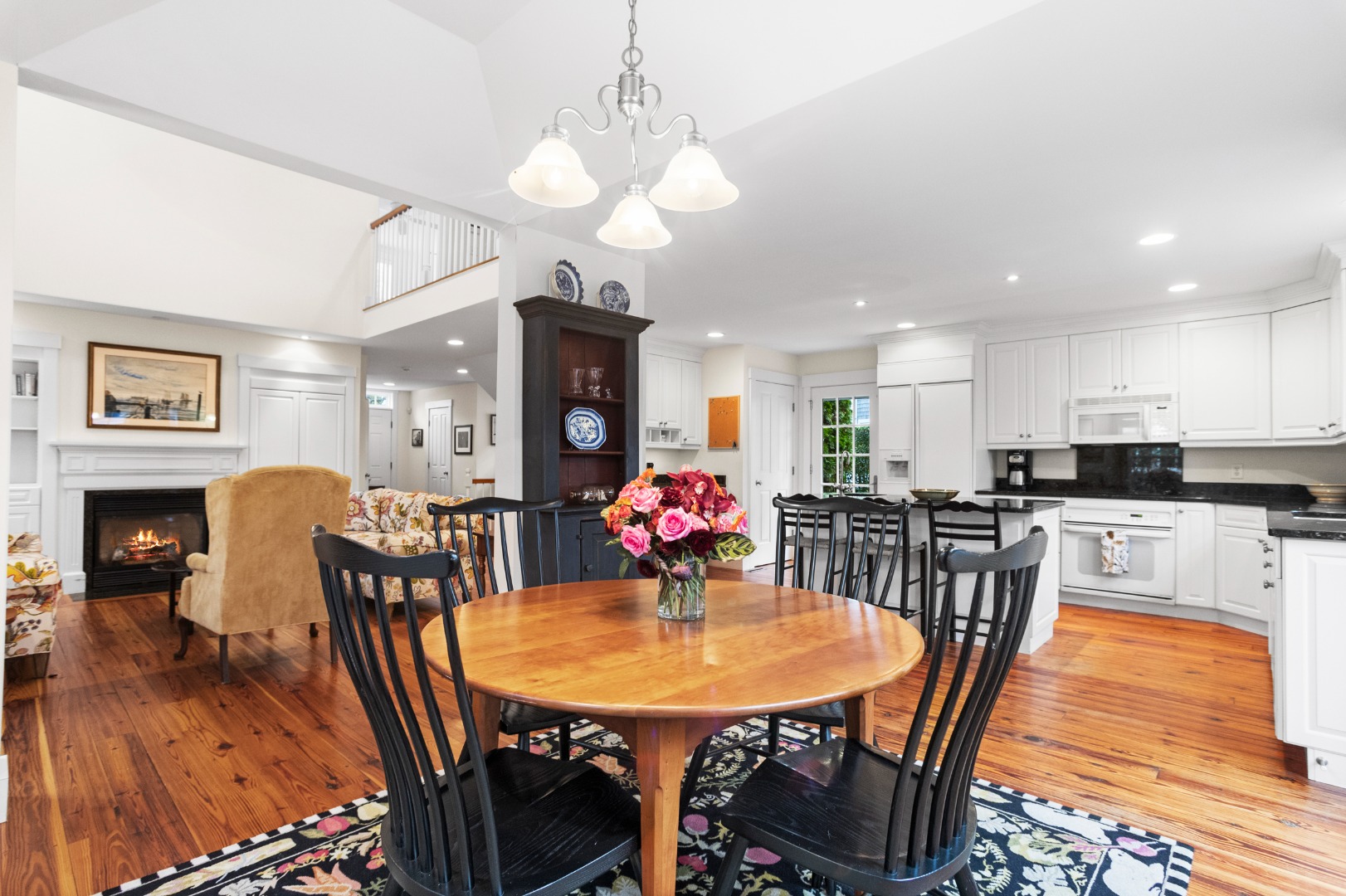 40 Goldfinch Drive Nantucket, MA 02554 - Photo 14 of 33