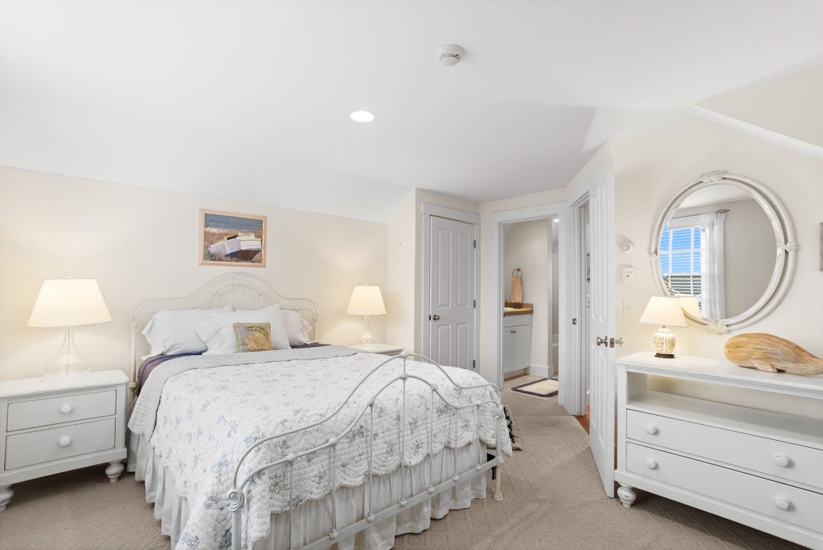 40 Goldfinch Drive Nantucket, MA 02554 - Photo 20 of 33 Third Floor Guest Suite