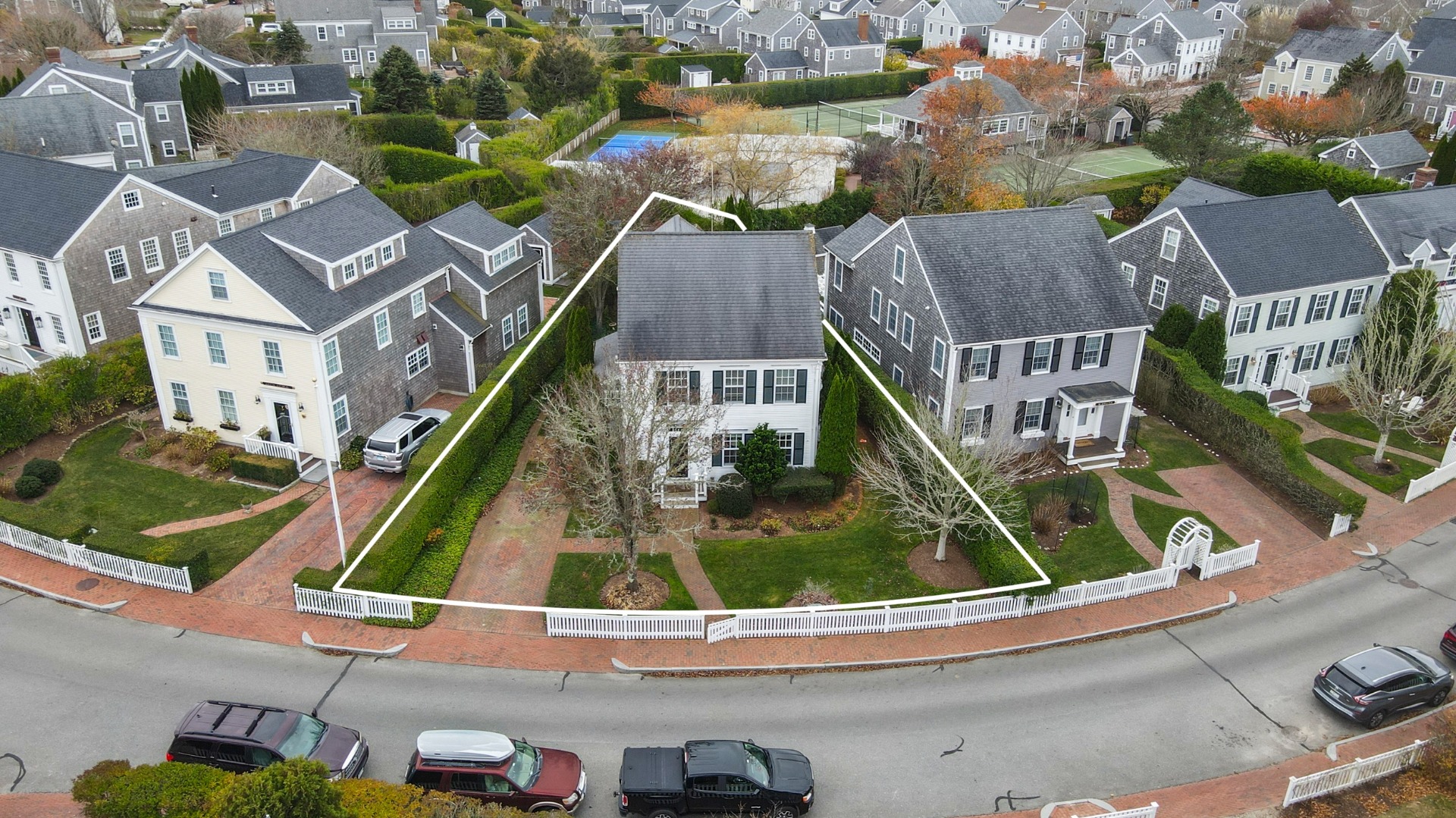40 Goldfinch Drive Nantucket, MA 02554 - Photo 29 of 33 40 Goldfinch Drive