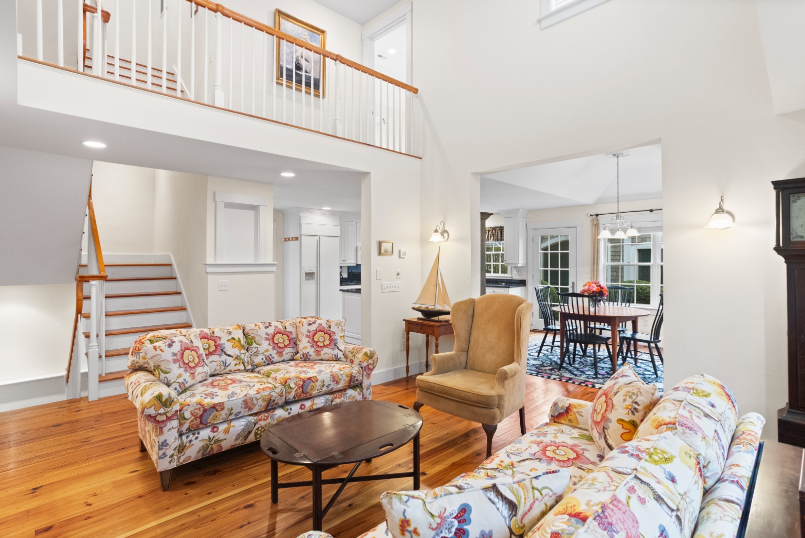 40 Goldfinch Drive Nantucket, MA 02554 - Photo 8 of 33 Living Room