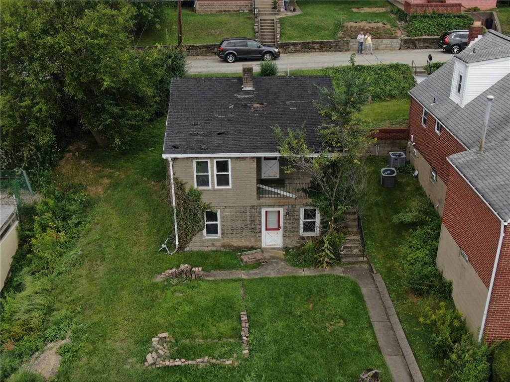412 Walnut Pittsburgh, PA 15238 - Photo 2 of 3 an aerial view of house with yard